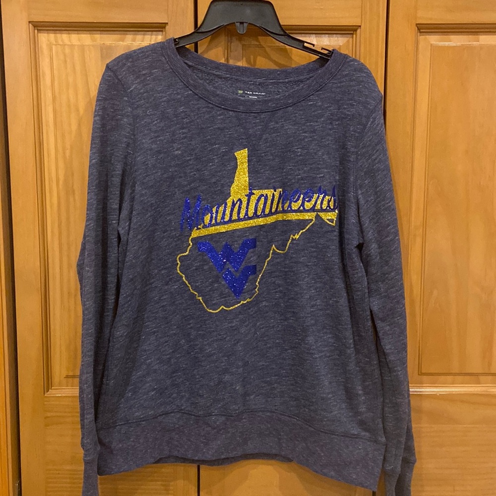 Never worn. WV Moutaineer crewneck. Butter soft material.
